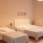 Lisa Hotel