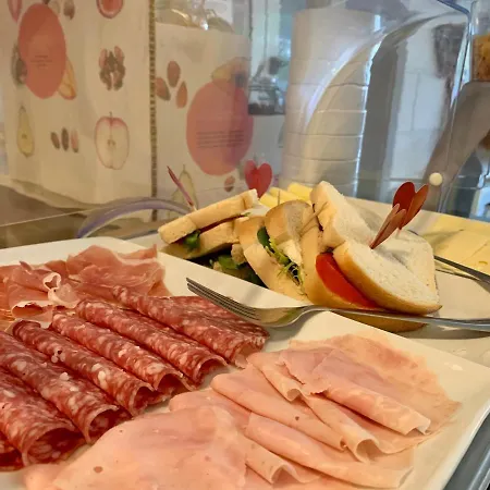丽莎酒店